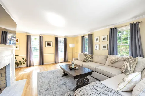 2180 Elm Street Manchester NH 03104