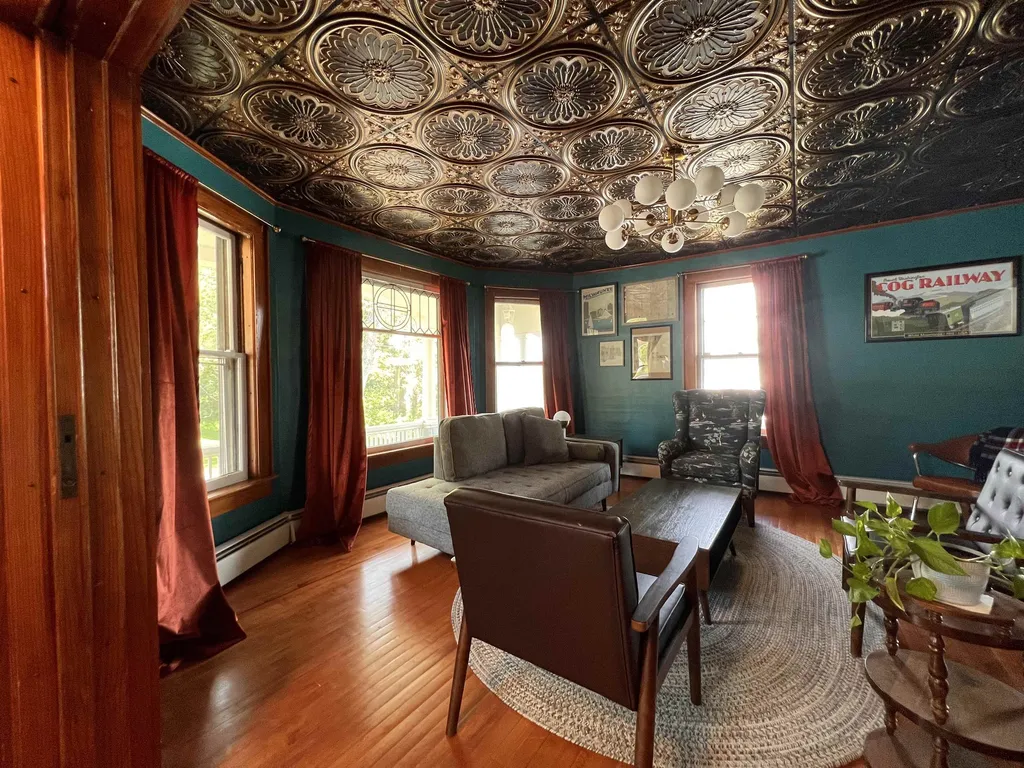 20 Highland Avenue Claremont NH 03743