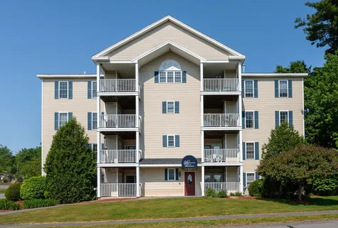 9 Crosswoods Path Boulevard Merrimack NH 03054