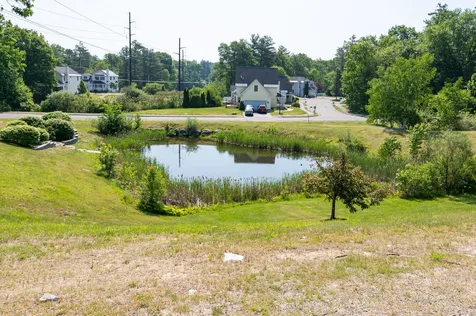 9 Crosswoods Path Boulevard Merrimack NH 03054