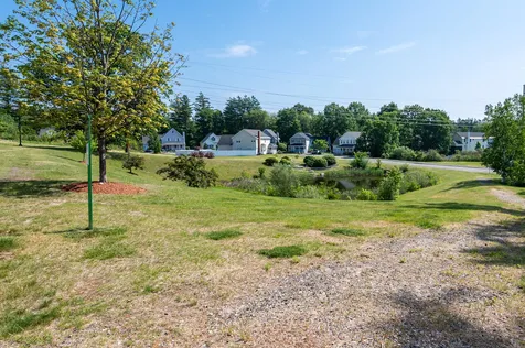 9 Crosswoods Path Boulevard Merrimack NH 03054