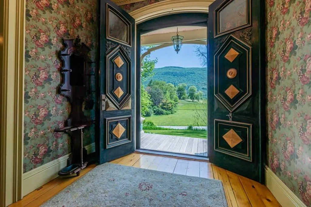 62 Raymond Road Danby VT 05739