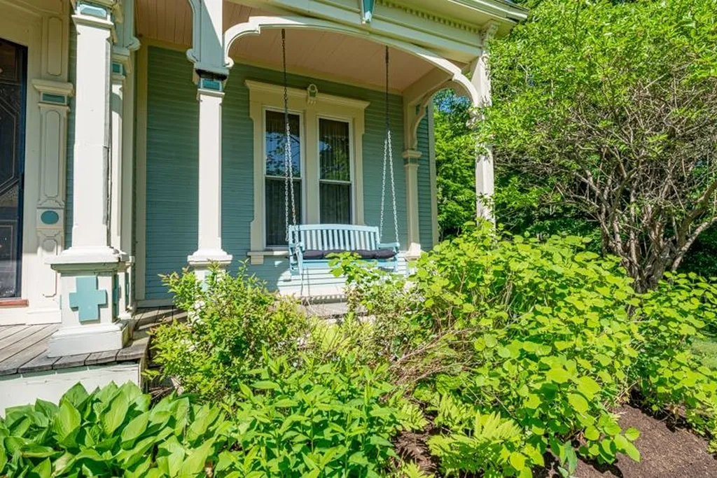 62 Raymond Road Danby VT 05739