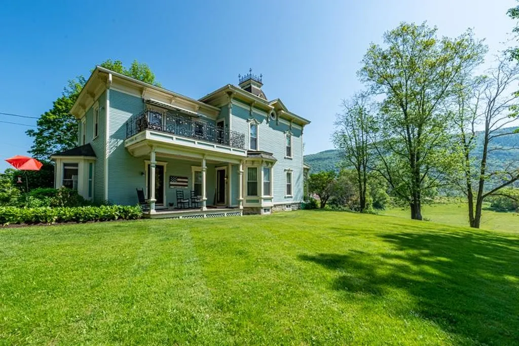 62 Raymond Road Danby VT 05739