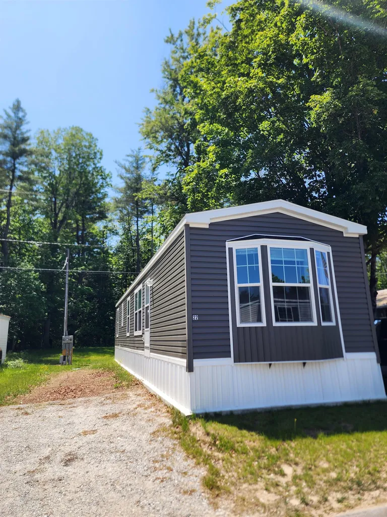 22 Elizabeth Drive Boscawen NH 03303