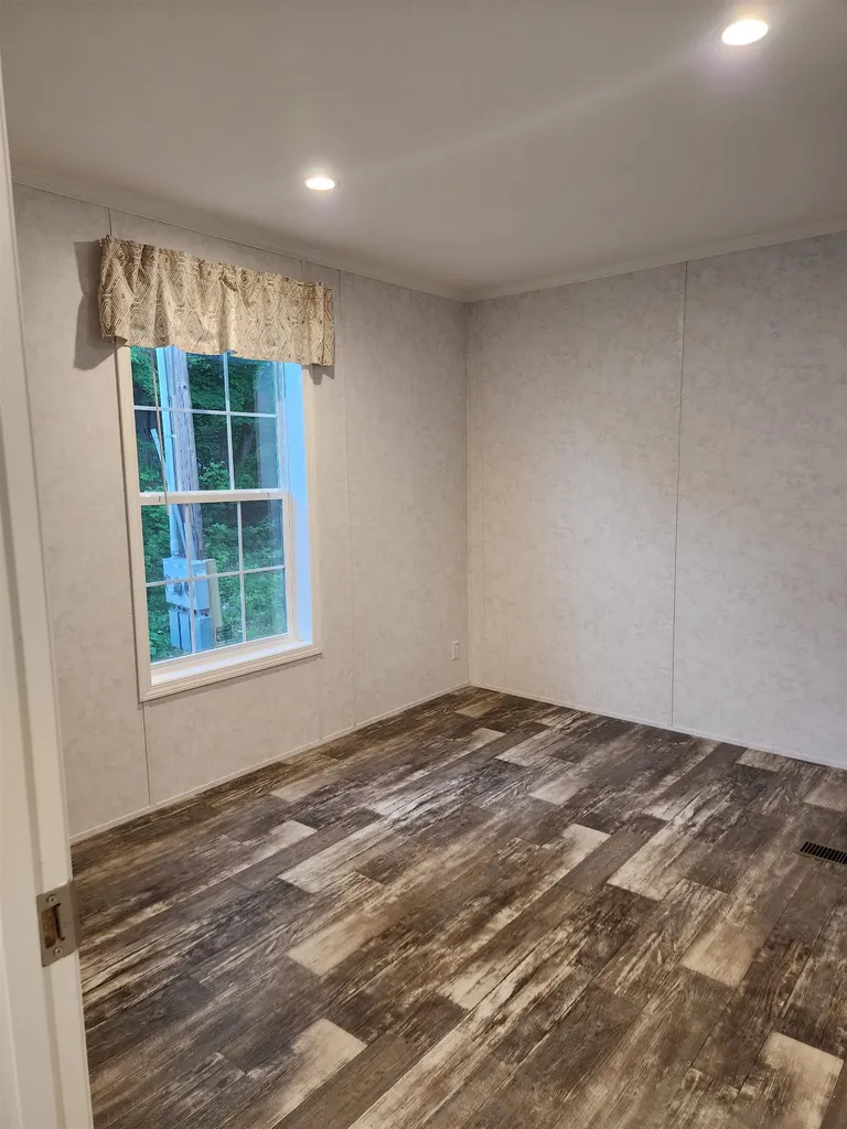 22 Elizabeth Drive Boscawen NH 03303