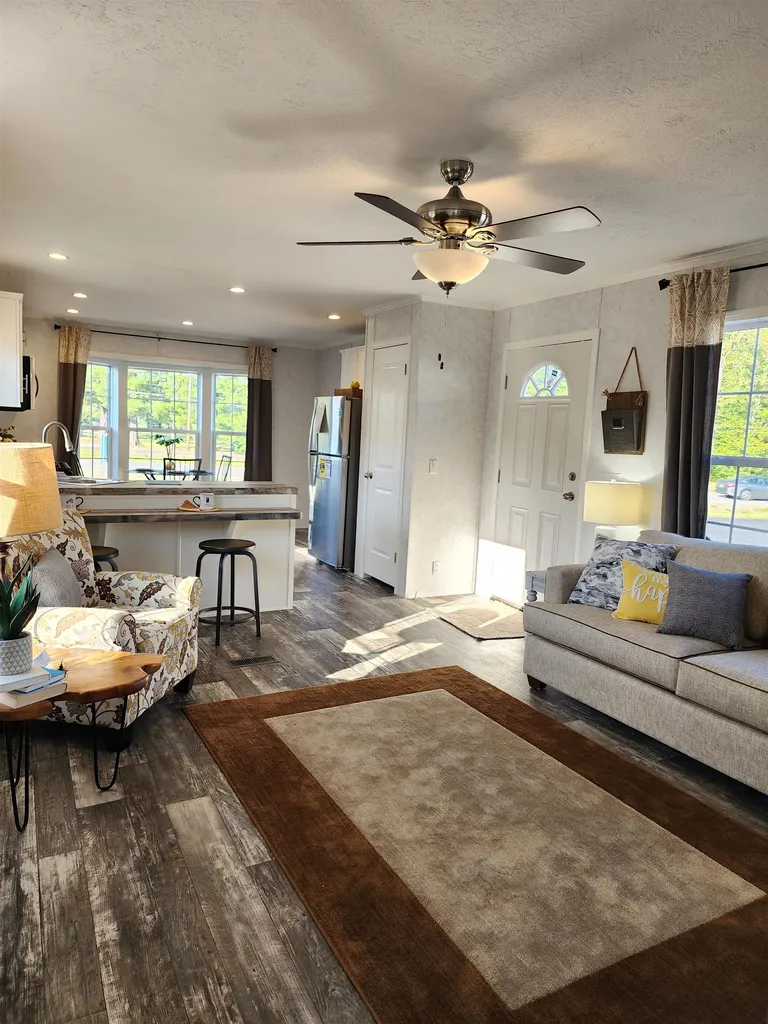 22 Elizabeth Drive Boscawen NH 03303