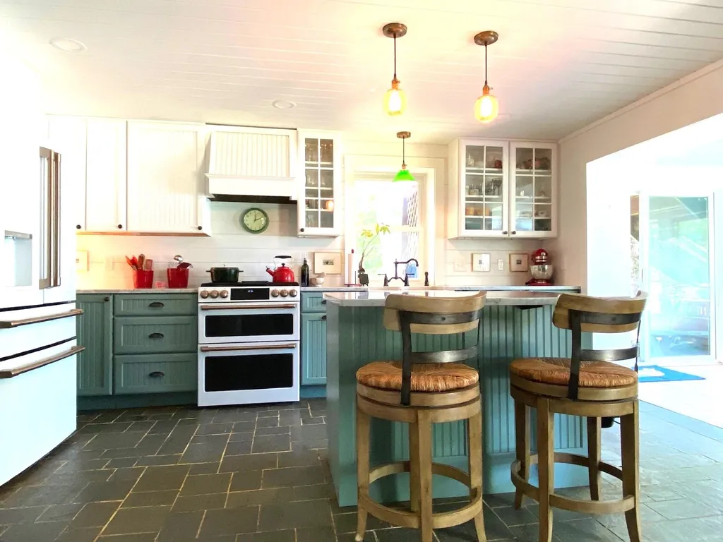 851 West Shore Road Salisbury VT 05769