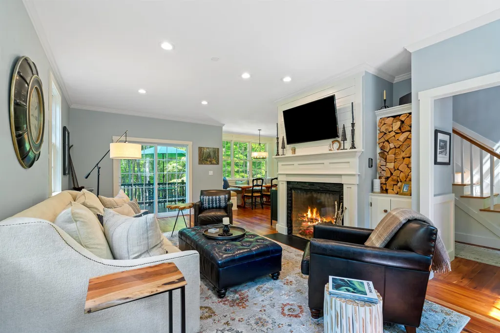 814 Noyes Lane Hartford VT 05059