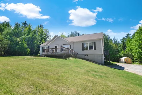 11 Cleo's Way Bethlehem NH 03574