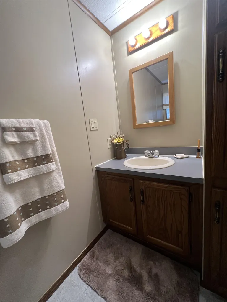 10 Popple Way Newport NH 03773