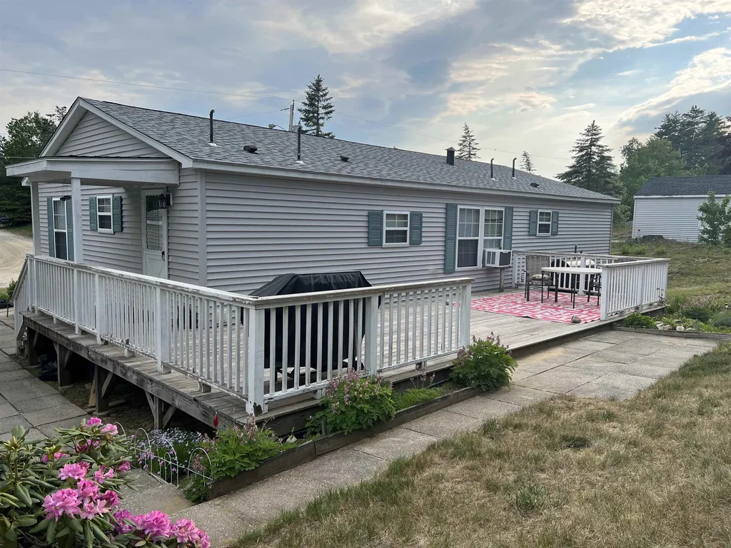 10 Popple Way Newport NH 03773