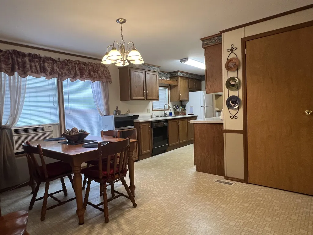 10 Popple Way Newport NH 03773