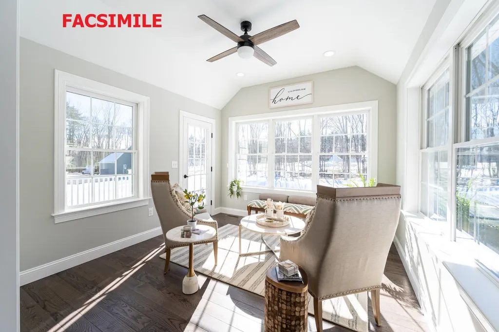 73 Massie Circle Hudson NH 03051