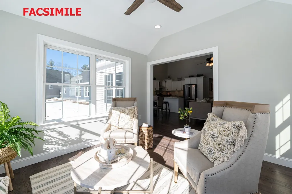73 Massie Circle Hudson NH 03051