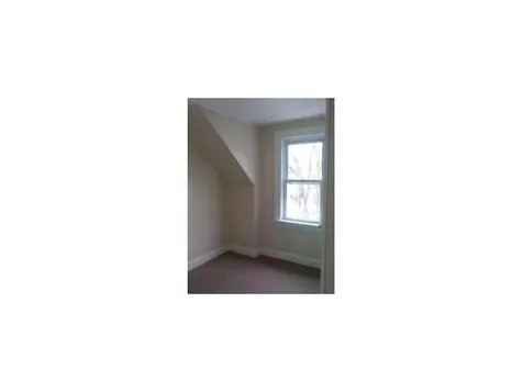 1 Chester Road Derry NH 03038
