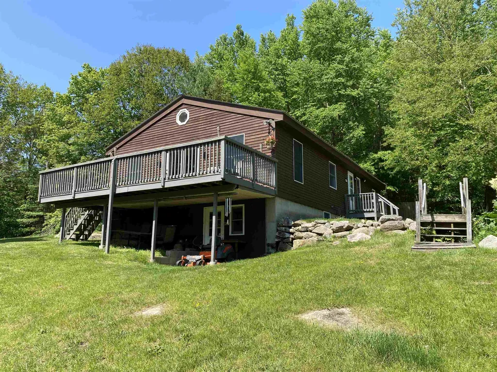 104 Mountain View Townshend VT 05353
