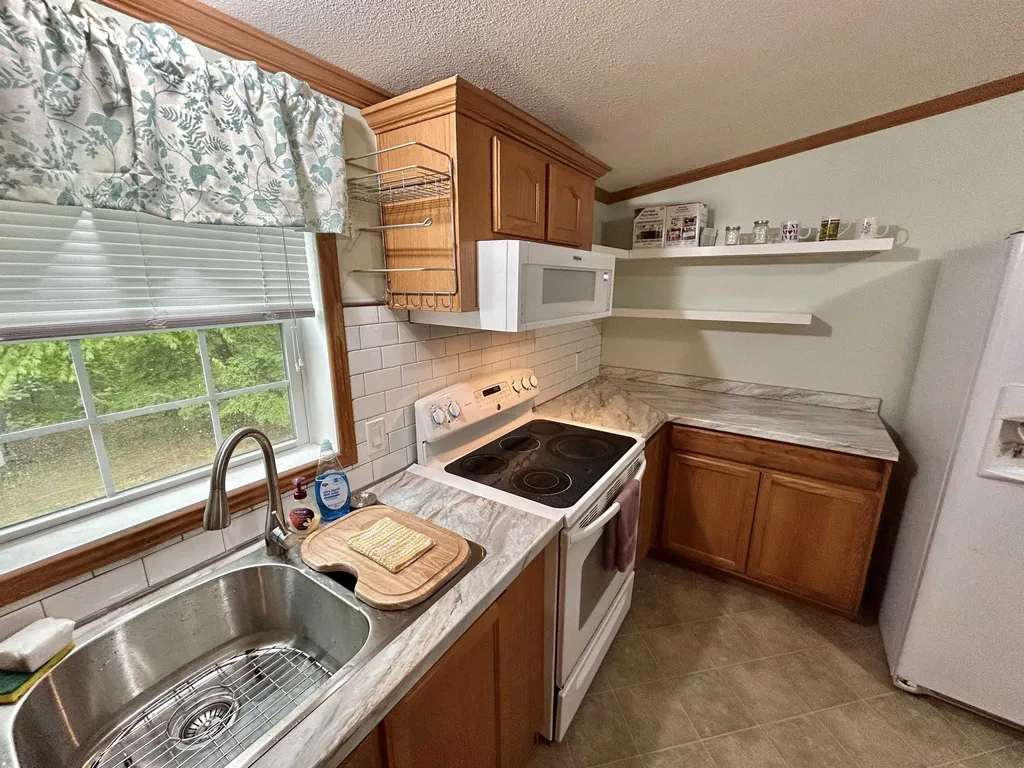 36 Evergreen Terrace Lee NH 03861