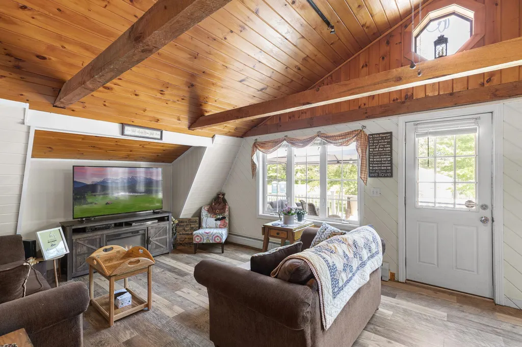 98 Greenhill Road Barrington NH 03825