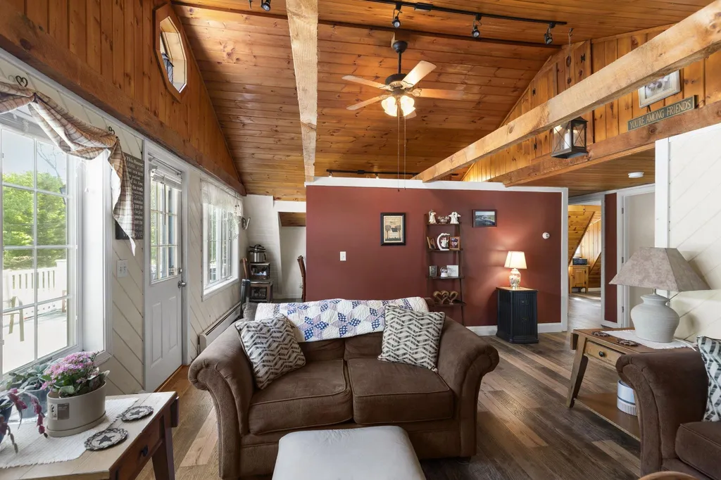 98 Greenhill Road Barrington NH 03825
