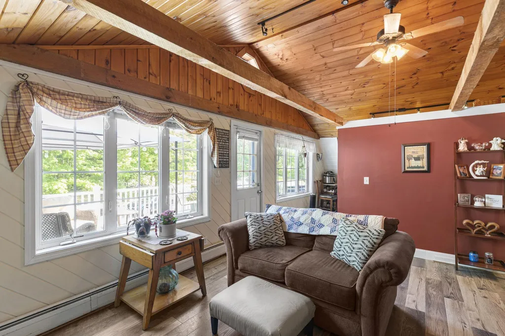 98 Greenhill Road Barrington NH 03825