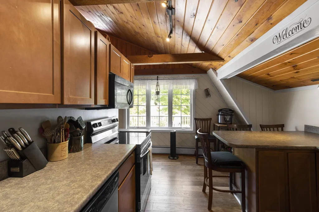 98 Greenhill Road Barrington NH 03825