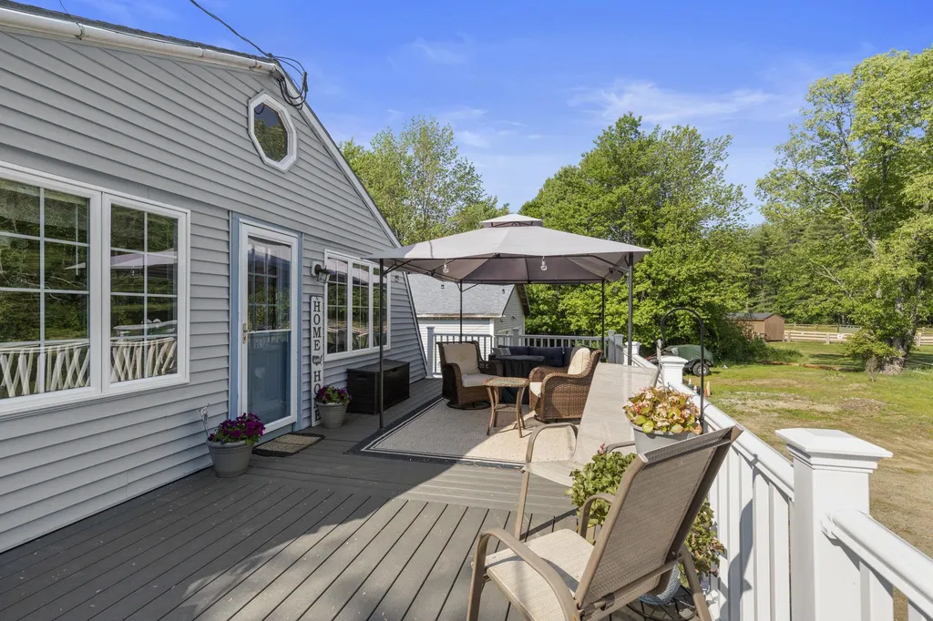 98 Greenhill Road Barrington NH 03825