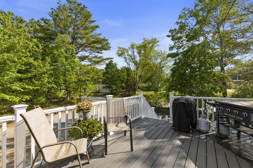 98 Greenhill Road Barrington NH 03825