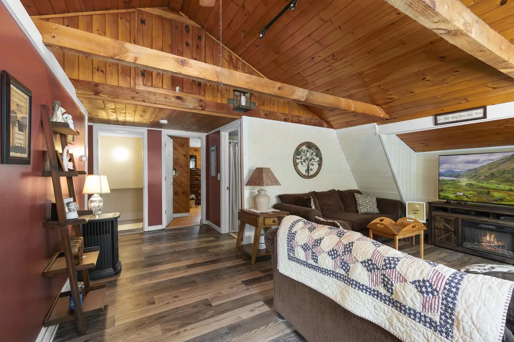 98 Greenhill Road Barrington NH 03825