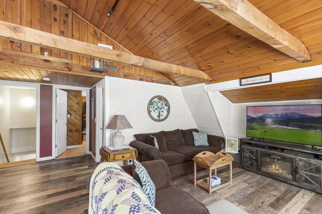 98 Greenhill Road Barrington NH 03825