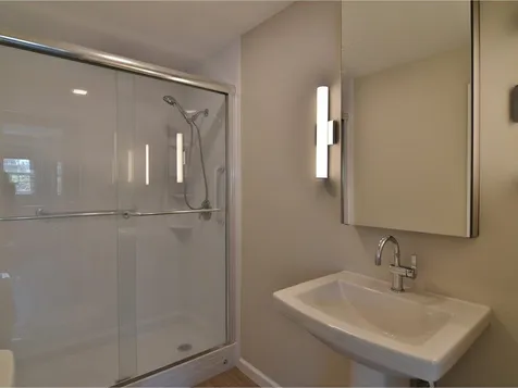 487 South Prospect Street Burlington VT 05401