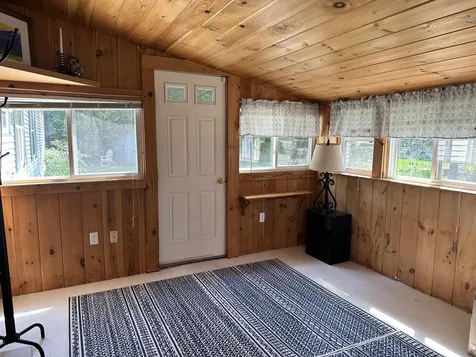 28 Hemlock Drive Tamworth NH 03886