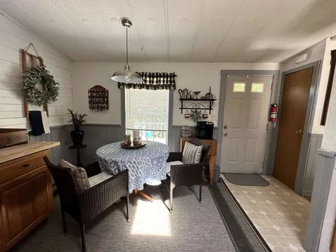 28 Hemlock Drive Tamworth NH 03886