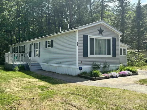 28 Hemlock Drive Tamworth NH 03886
