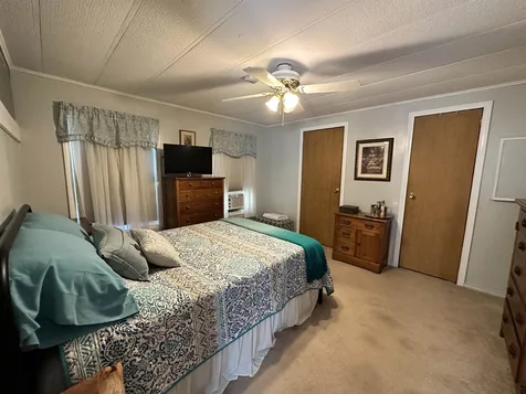 28 Hemlock Drive Tamworth NH 03886