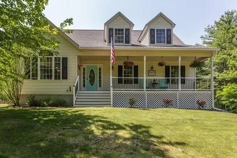 9 Nicholas Road Deerfield NH 03037