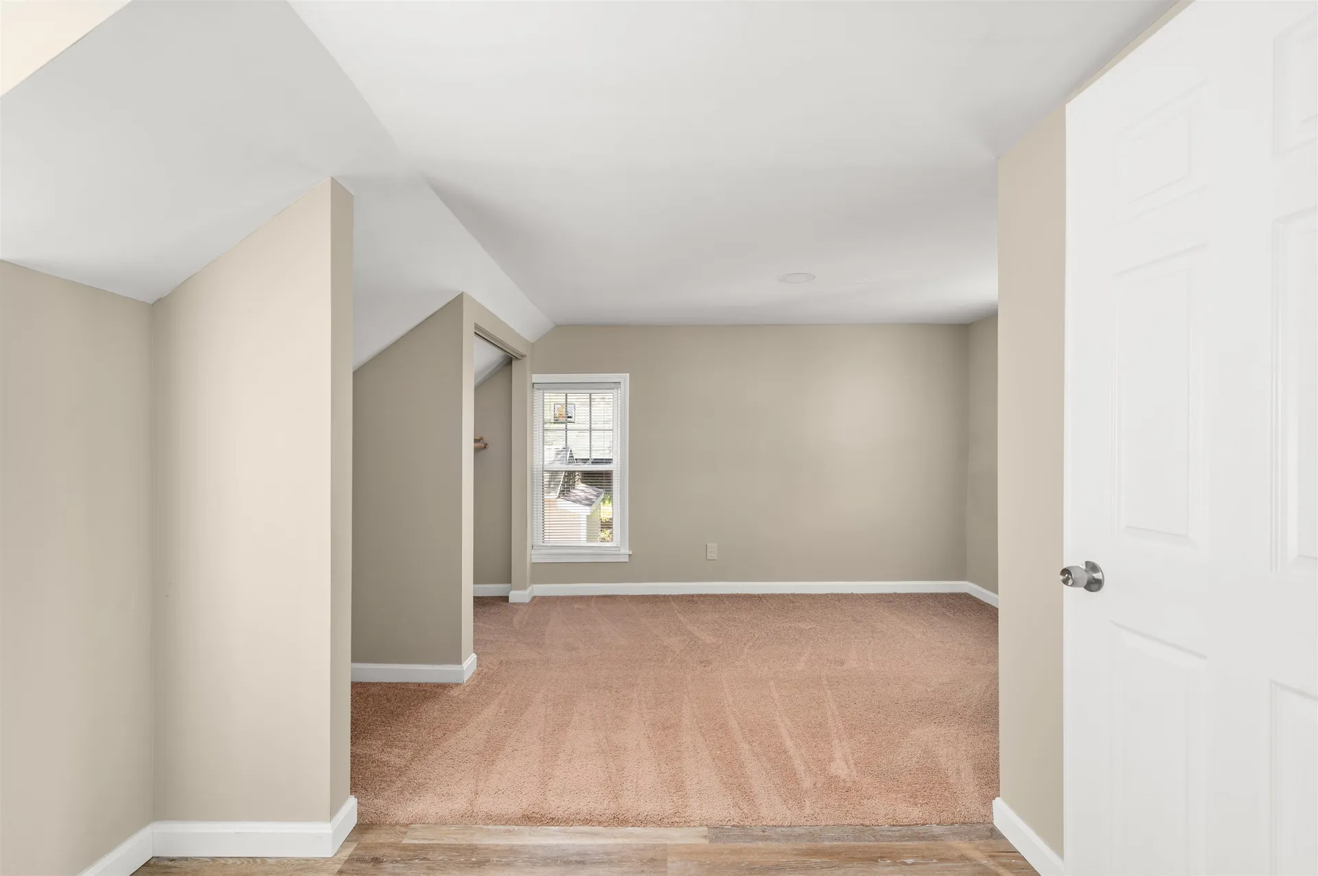 81 Winter Street Laconia NH 03246