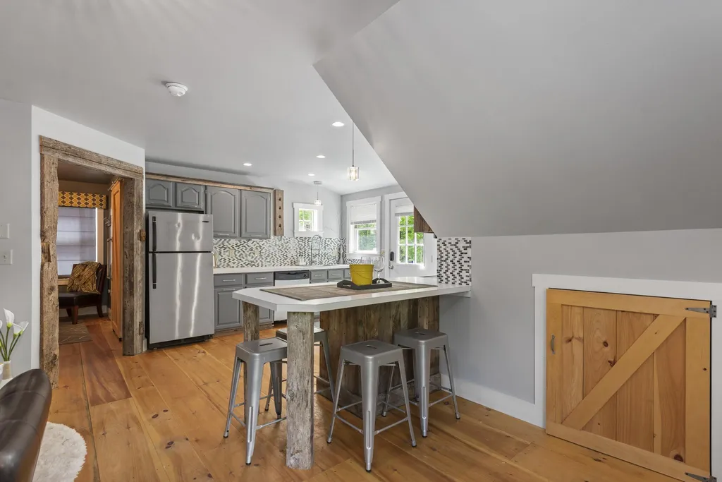 527 Mount Cardigan Road Alexandria NH 03222