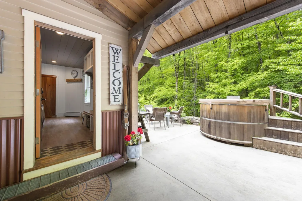 527 Mount Cardigan Road Alexandria NH 03222