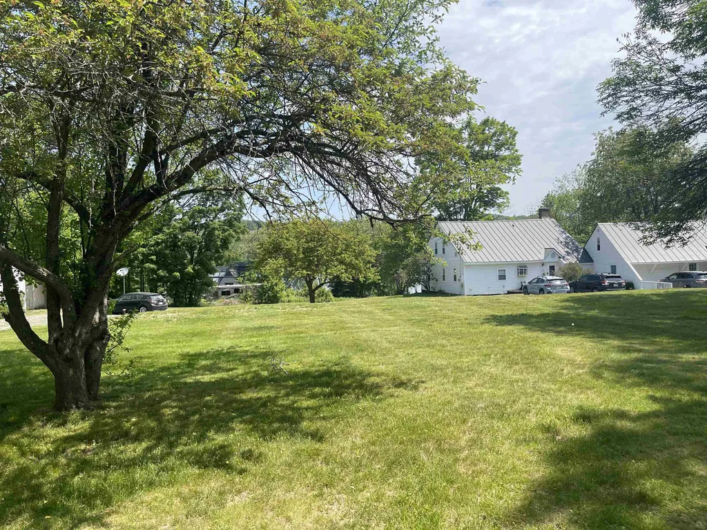 14 Marsten Lane Enfield NH 03748