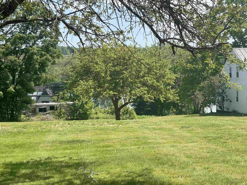 14 Marsten Lane Enfield NH 03748