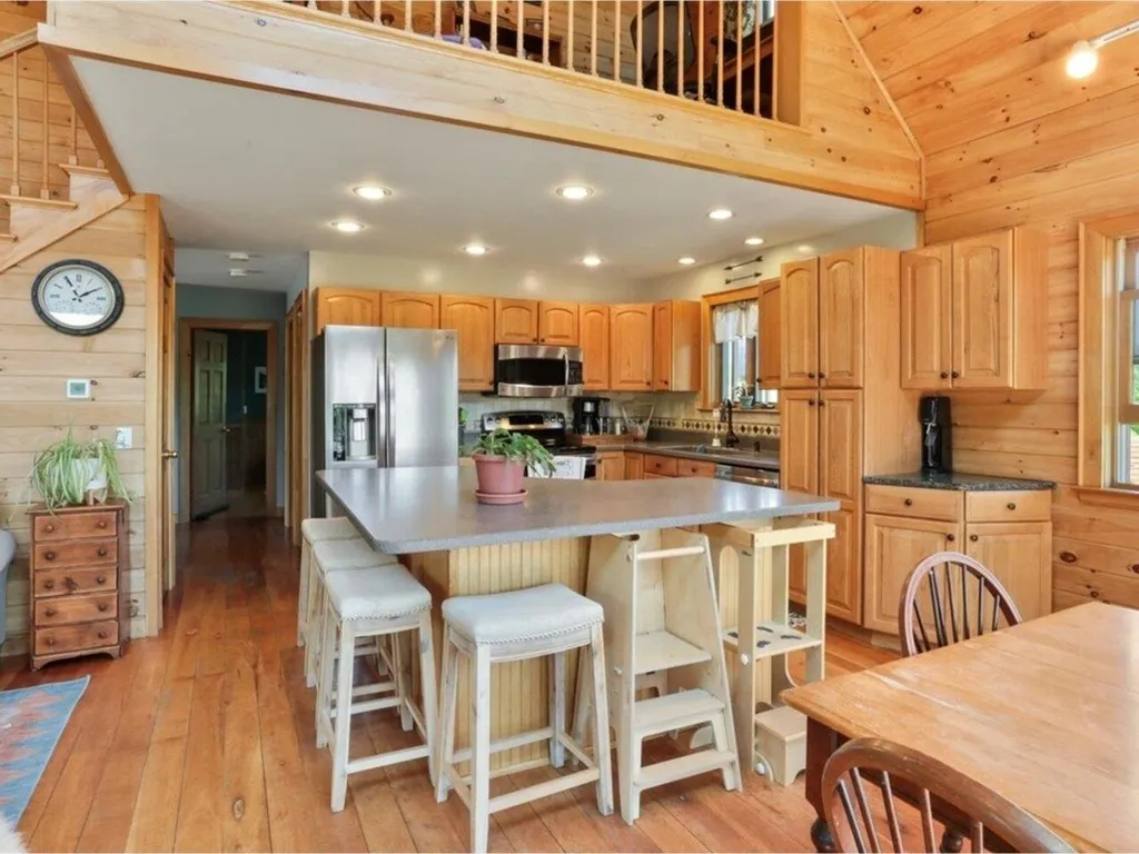 2255 Vt Route 128 Westford VT 05494