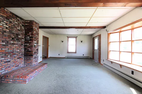 15 Granger Street Barnet VT 05821