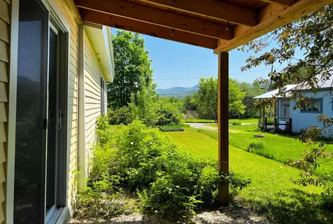 15 Granger Street Barnet VT 05821