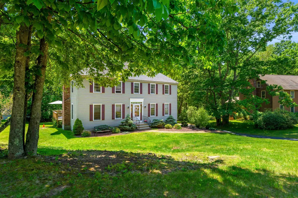 7 Gervaise Drive Derry NH 03038