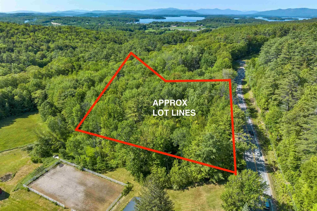 220 Cherry Valley Road Gilford NH 03249