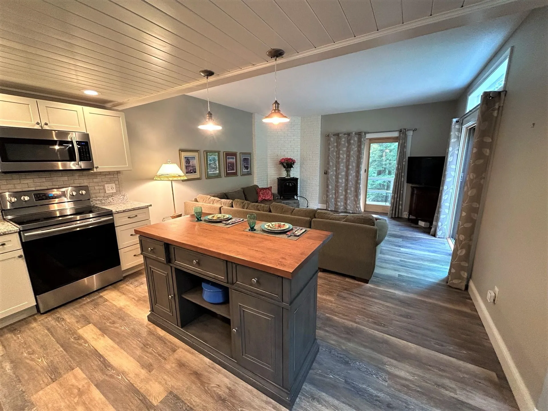 43 Black Duck Spur Grantham NH 03753