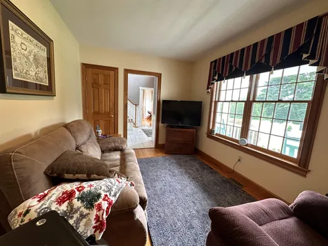 43 Anthony Drive Londonderry NH 03053