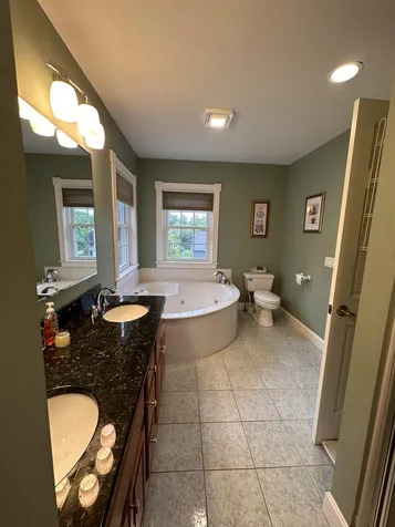 43 Anthony Drive Londonderry NH 03053