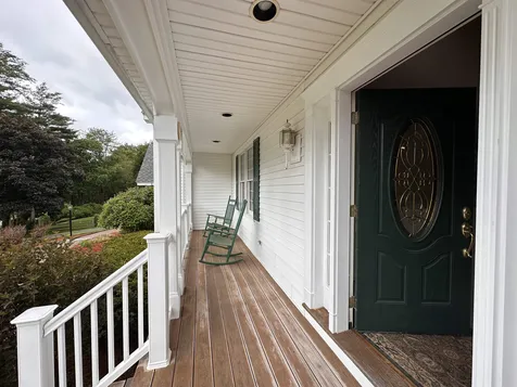 43 Anthony Drive Londonderry NH 03053